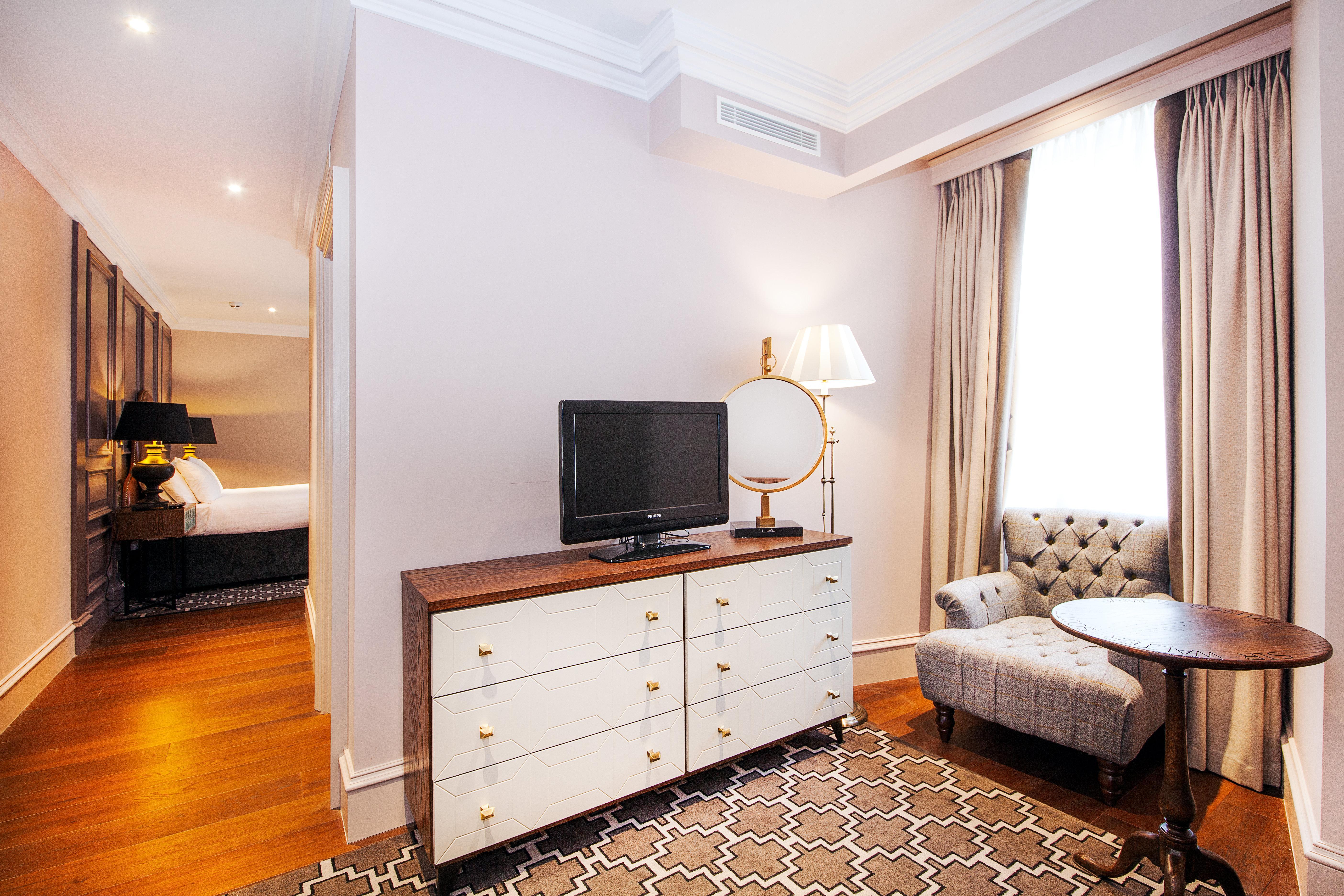 Hotel Indigo - Edinburgh - Princes Street By Ihg Екстериор снимка