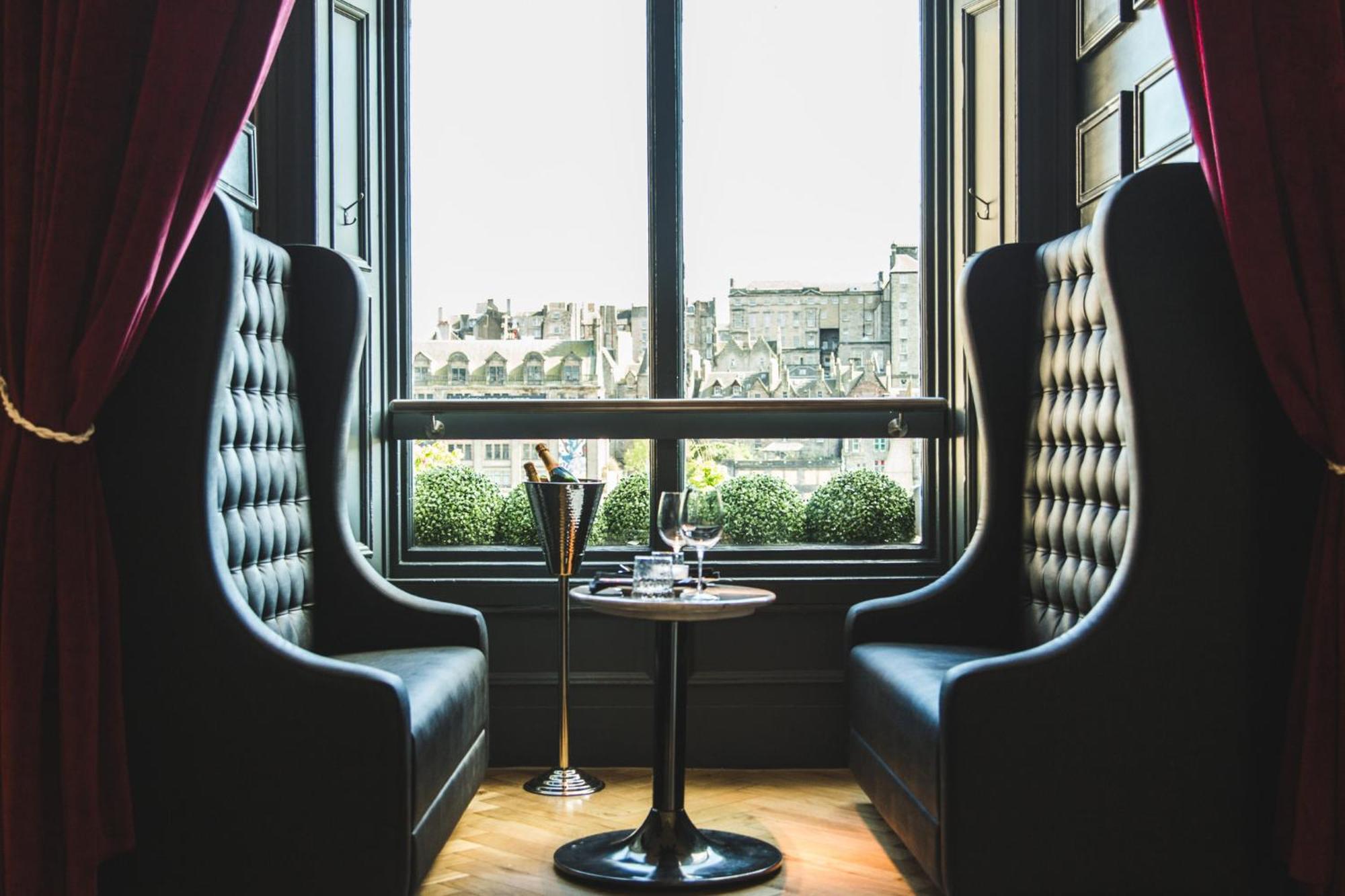 Hotel Indigo - Edinburgh - Princes Street By Ihg Екстериор снимка
