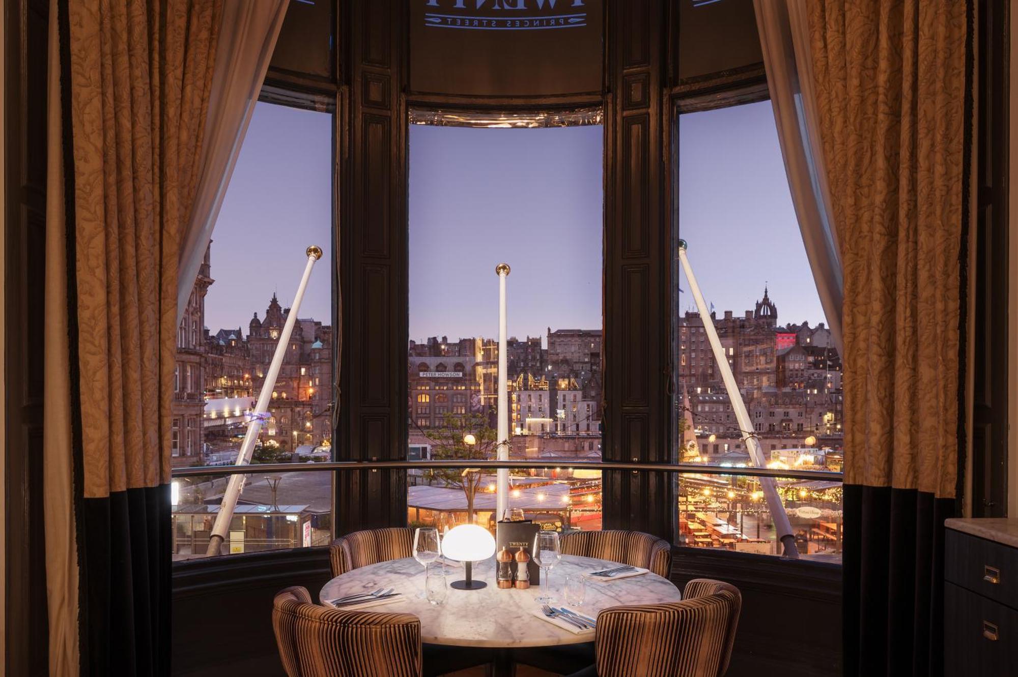 Hotel Indigo - Edinburgh - Princes Street By Ihg Екстериор снимка