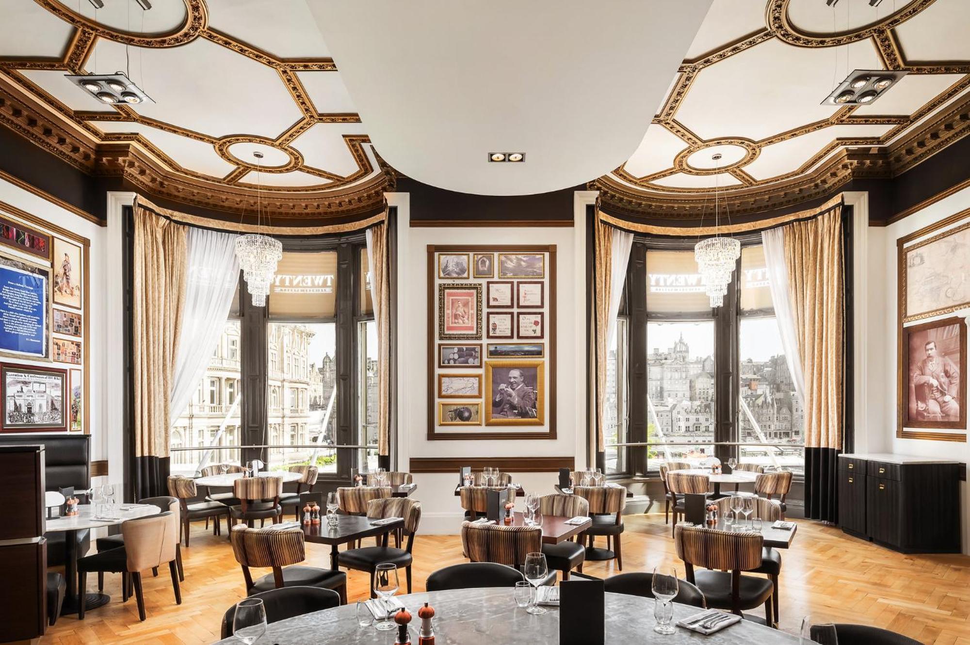 Hotel Indigo - Edinburgh - Princes Street By Ihg Екстериор снимка