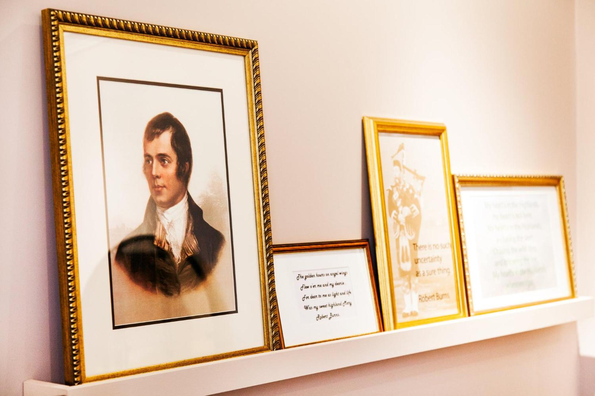 Hotel Indigo - Edinburgh - Princes Street By Ihg Екстериор снимка